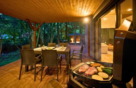ウッドデッキでのBBQ