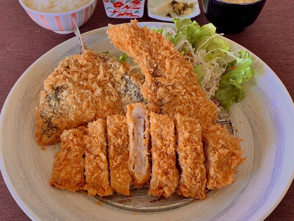 ボリュームランチ 魚２種と房総ポークロースカツ