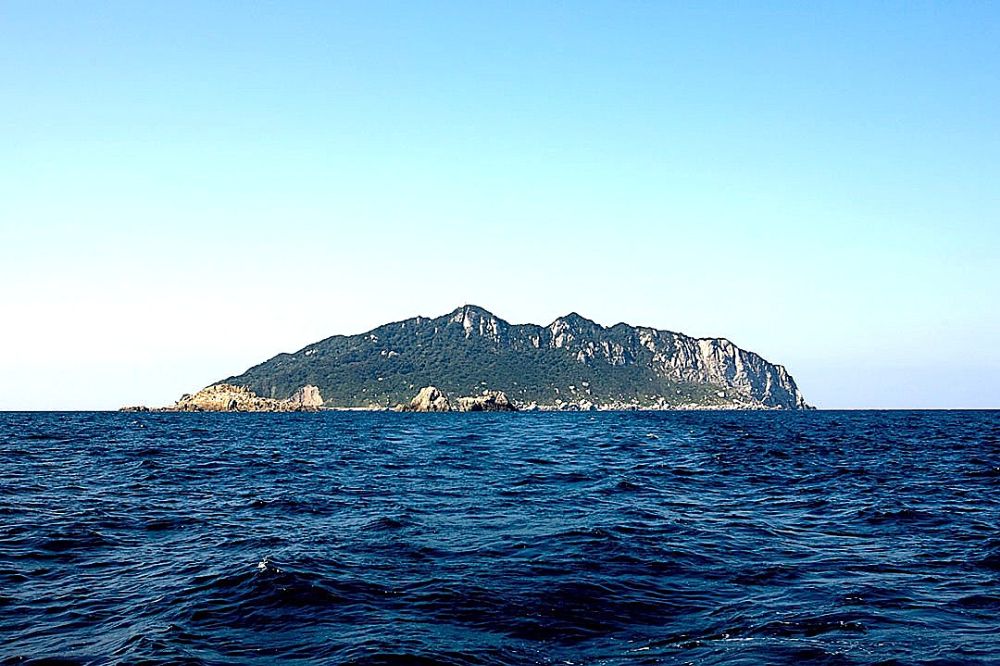 「神宿る島」宗像・沖ノ島と関連遺産群