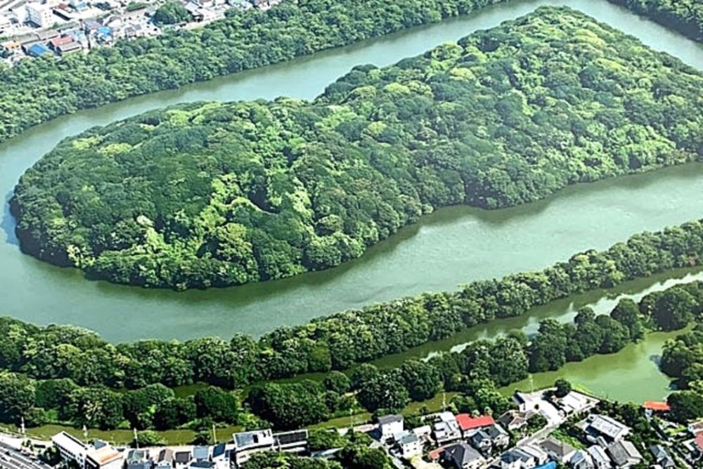 百舌鳥・古市古墳群-古代日本の墳墓群-