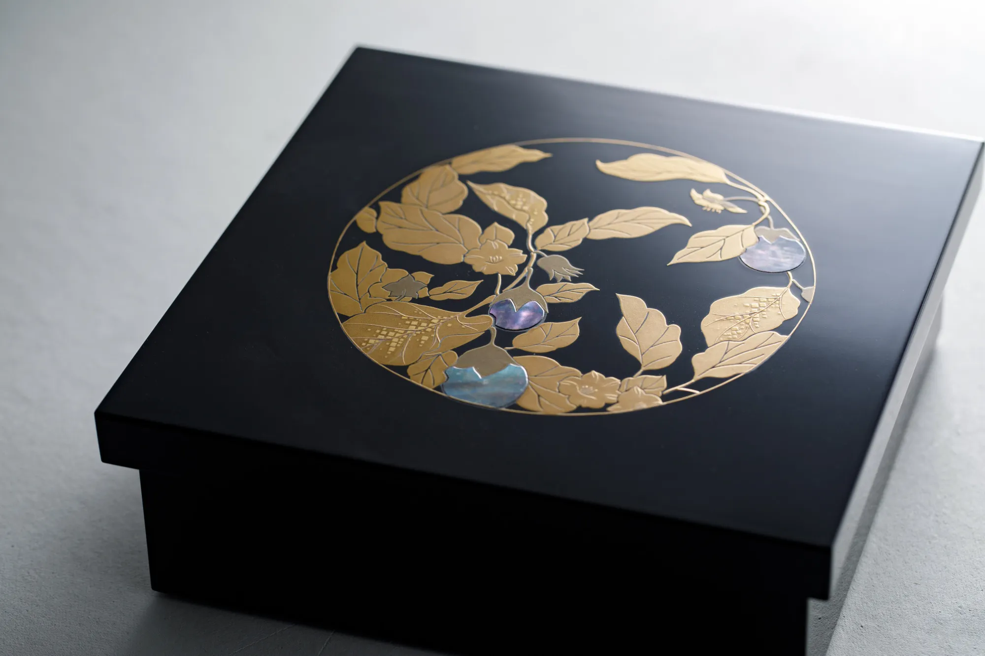 蒔絵が施された金沢漆器